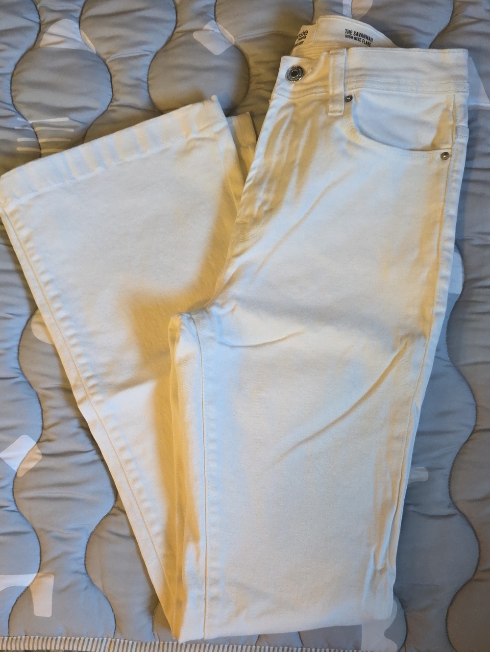 Kensie White Wide-Leg Flare Jeans